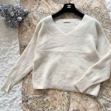 라운지 드레스 캐시미어 100% 꽈배기 V넥 니트 아이보리 보송보송