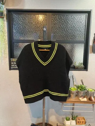 HARE 블랙 니트 베스트 V넥 오버 사이즈 프리 사이즈