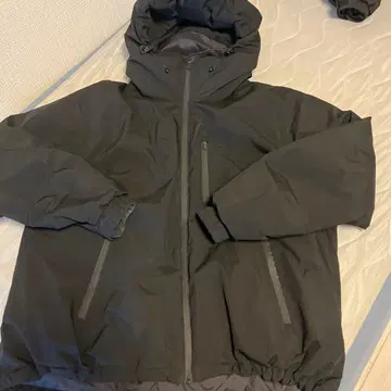 블랙 다운 자켓 후드 부착 XL 스노우 의류 스노우보드에서도 사용 가능