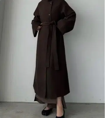 Louere 다크 브라운 후드 부착 롱 코트 M