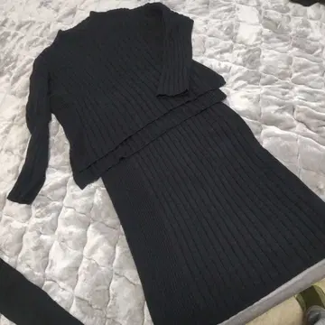 PLST 블랙 니트 셋업