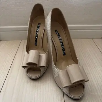 COMEX 리본 포함 오픈토 펌프스 23cm