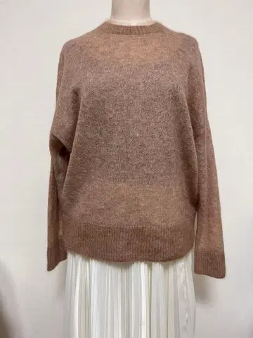 새상품급 sacra 크루넥 모헤어 니트 풀오버 얇은 소재 시어 니트