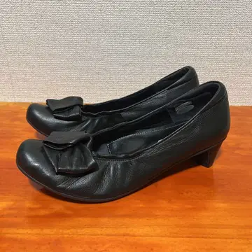 새상품급 피즈린 24.5cm 천연 가죽 블랙 펌프스