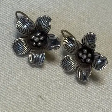 카렌 실버 귀걸이 플라워