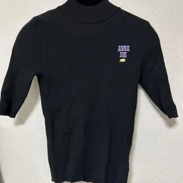 릴리 브라운 ANNA SUI 콜라보 하이넥 블랙 리브 니트 반팔