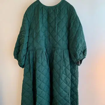 다크 그린 퀼팅 원피스