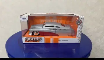 새상품 1/24 Jada toys 1951 MERCURY