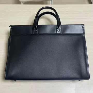 돈키호테 혼자 서는 비즈니스 백