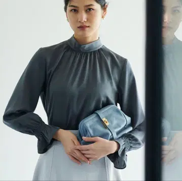 [택 포함 새상품] Theory luxe 넥 개더 풀오버 블라우스 그레이