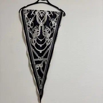 MACKINTOSH LONDON 체인 디자인 스카프