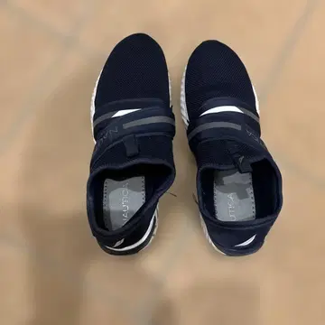 NAUTICA 네이비 슬립온 스니커즈