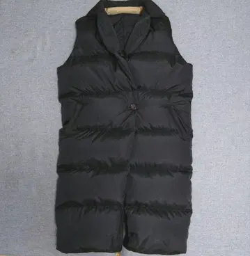 Audrey and John Wad 오버 사이즈 다운 베스트