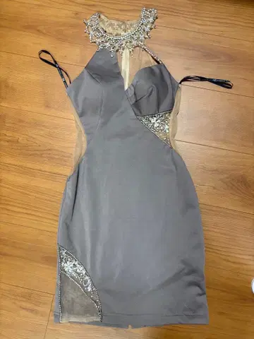 AR 드레스 S 사이즈