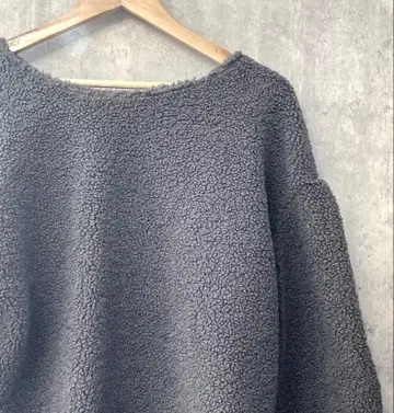 [ 컨디션 최상 ] KBF 보아 소재 다크 그레이 상의 긴팔 one