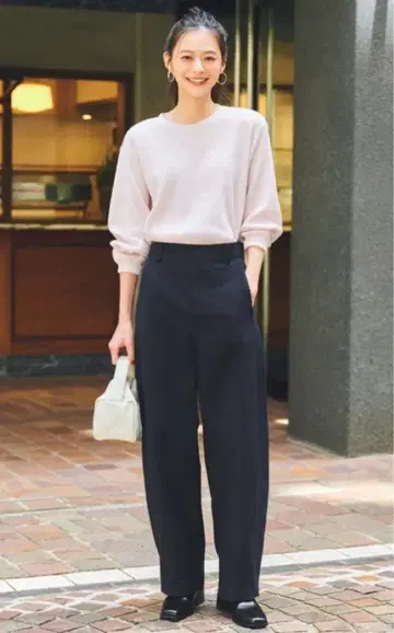 UNIQLO 네이비 저지 배럴 레그 팬츠 M 사이즈