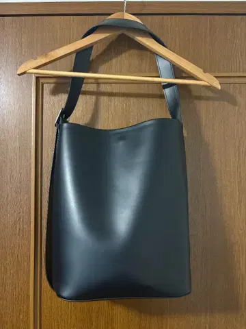 유니클로 숄더백