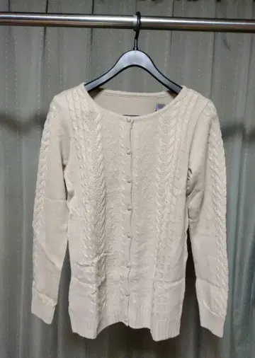 PEYTON PLACE 베이지 케이블 니트 가디건