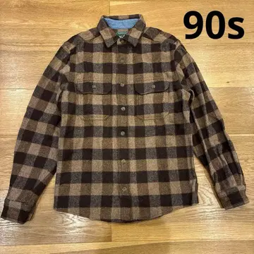 미국 아웃도어 브랜드 울 리치 체크 무늬 플란넬 셔츠입니다