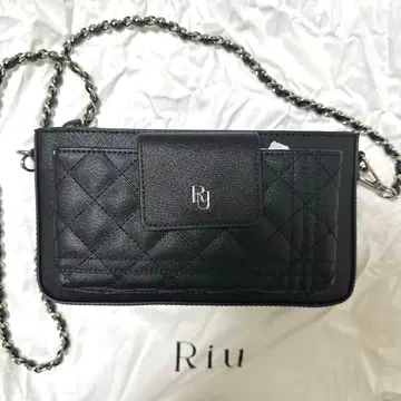 Riu 퀼팅 폰 백 블랙