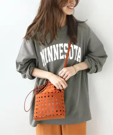 새상품급! 챔피온 저널 스탠다드 별주 롱 T셔츠 차콜 그레이