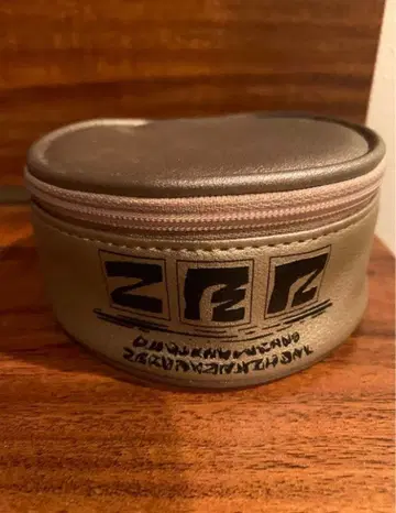 진격의 거인 청어 통 파우치 1개