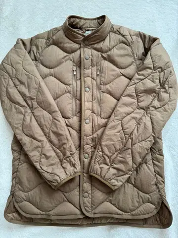 UNIQLO 화이트 마운티니어링 다운 자켓 S