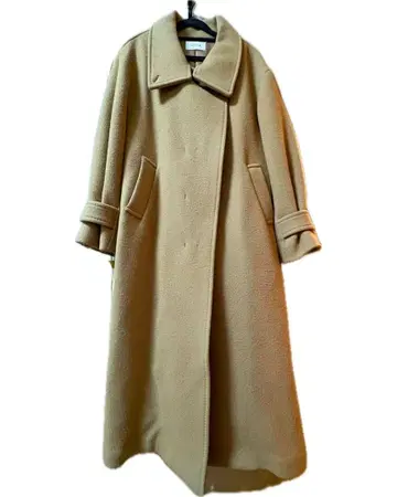 FRAY I.D 볼륨 슬리브 코트