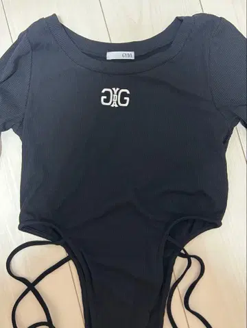 GYDA 바디 수트