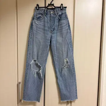 MOUSSY 데미지 가공 데님 팬츠 24인치