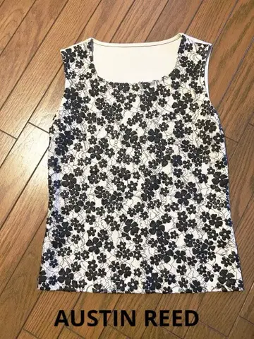 AUSTIN REED 꽃무늬 레이스 슬리브리스 이너