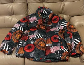 유니클로 마리메꼬 울트라 라이트 다운 자켓 꽃무늬 M 사이즈