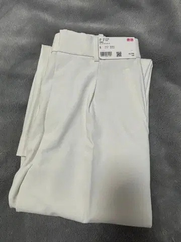 [ 미사용 새상품 ] UNIQLO 턱 와이드 팬츠 S 화이트 택 포함