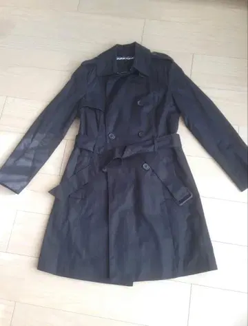 바나나 리퍼블릭 블랙 트렌치코트 라이너 포함