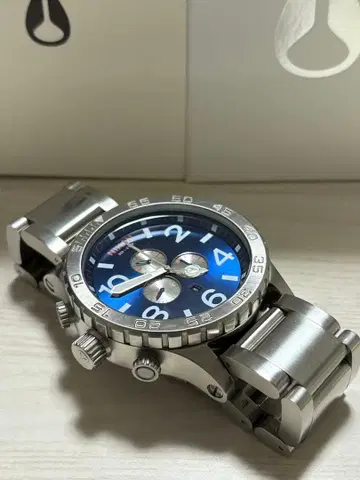 Nixon 닉슨 51-30 크로노그래프 파랑 다이얼 레어 컬러