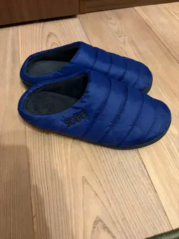 SUBU 네이비 퀼팅 슬리퍼