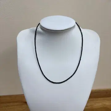 심플 블랙 비즈 목걸이