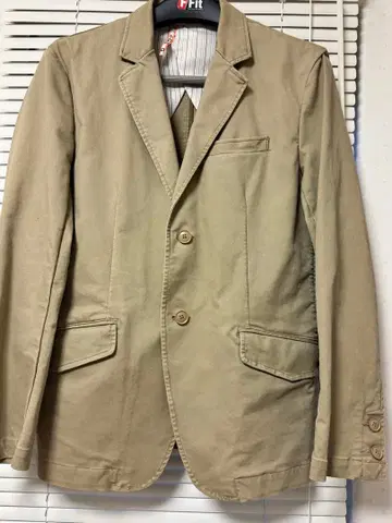 베이지 테일러드 자켓