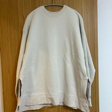 Mila Owen 베이지 오버 사이즈 트레이닝복