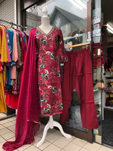 쿠르타, 팬츠와 숄 (3세트)