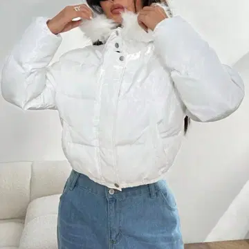 SHEIN EZwear 화이트 컬러 숏 다운 자켓