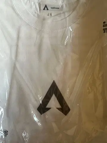 vault room T셔츠 L 사이즈