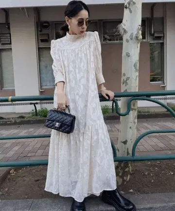 AMERI 빈티지 화이트 원피스