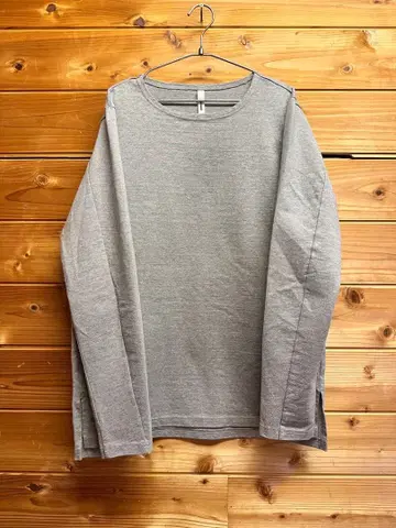 ATTACHMENT 어태치먼트 그레이 긴팔 롱티 티셔츠