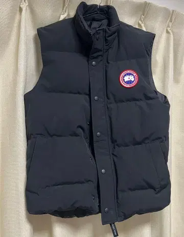[ S ] Canada Goose 블랙 다운 베스트 다운 자켓