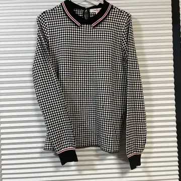 (프랑스) 르네 델리 카라 부착 스웨터