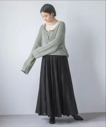 [인기 완판템] apart by lowrys 시어 볼륨 스커트