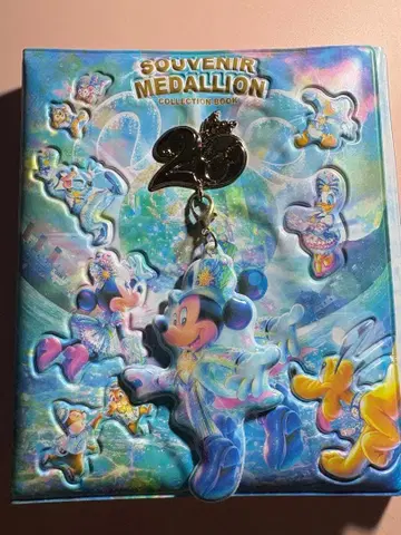 디즈니씨 20주년 수베니어 메달 케이스 (메달 포함)