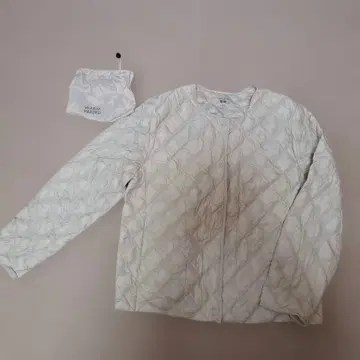 유니클로 파우치 포함 울트라 라이트 다운 자켓 XL