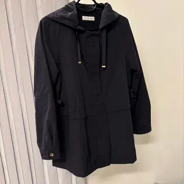 Couture grooch 후드 부착 네이비 자켓